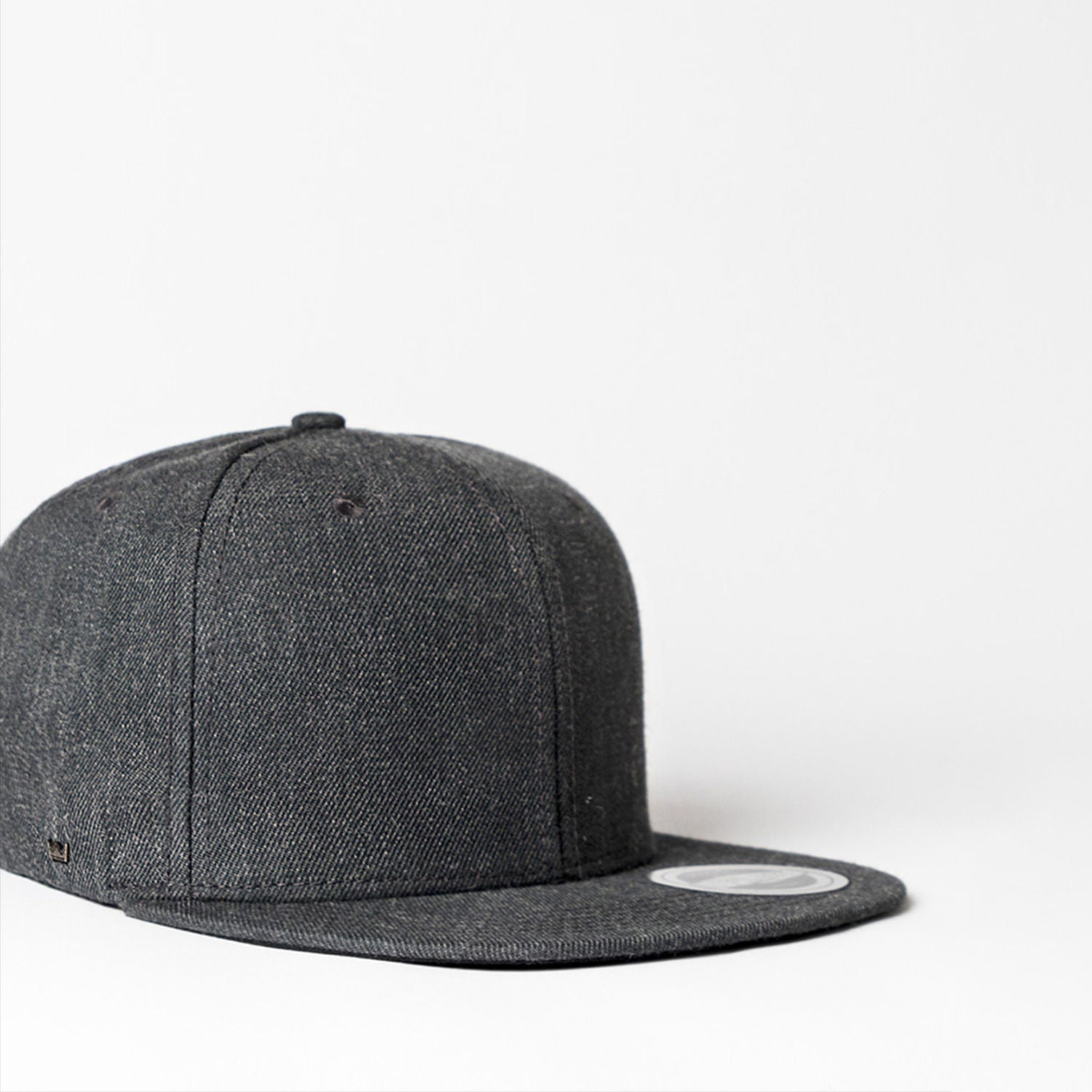 UFlex Adults Flat Peak 6 Panel Fitted