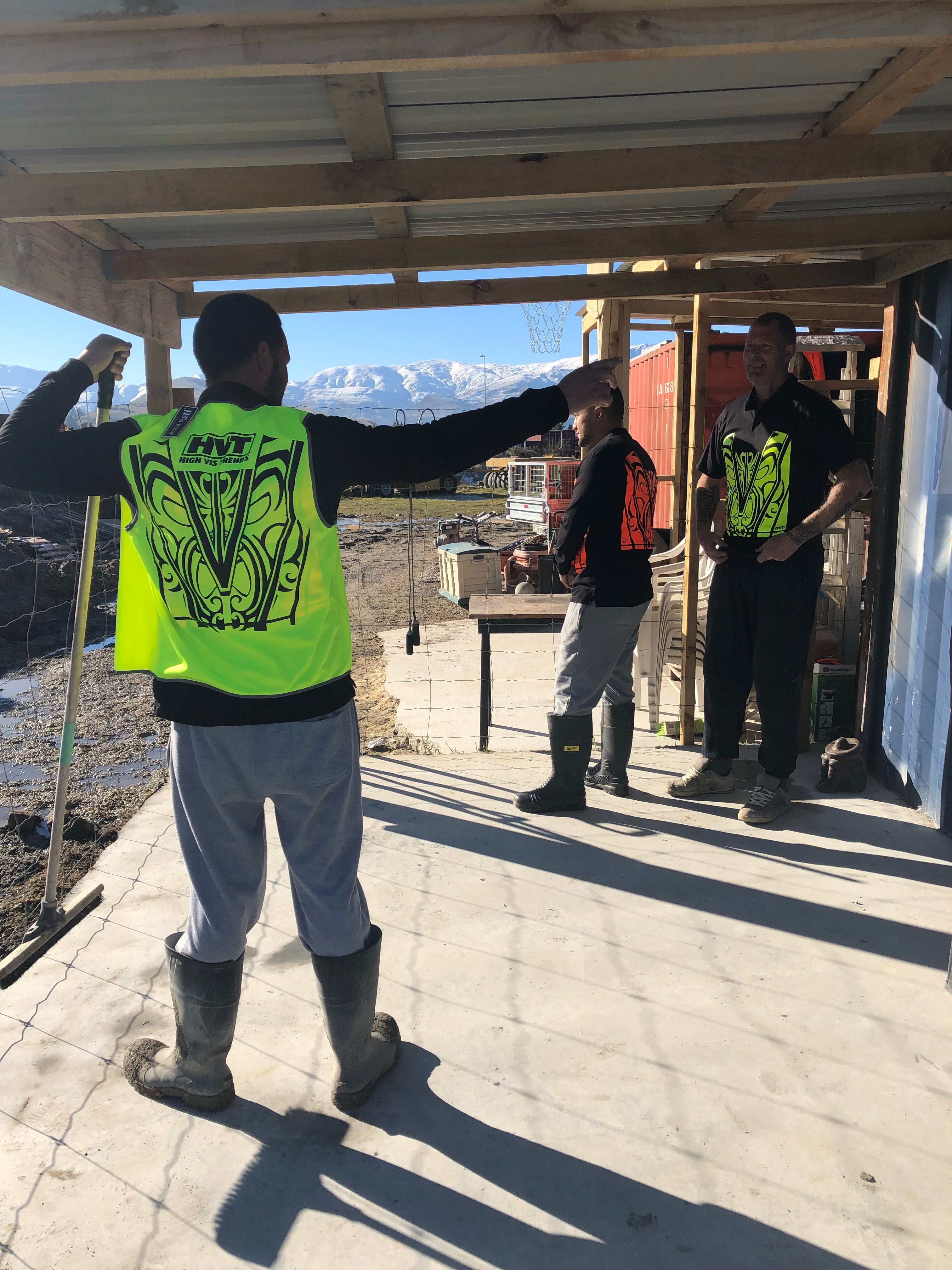 Hi Vis Vest - Hi-Vis-Trends